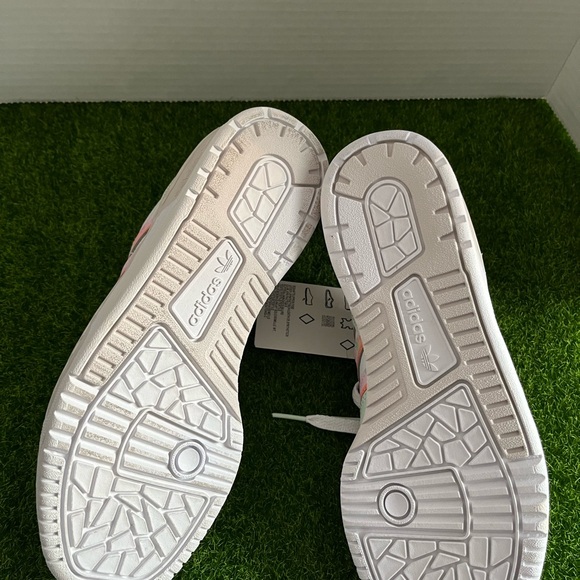 Adidas rivalry tie dye sneakers - Picture 2 of 6